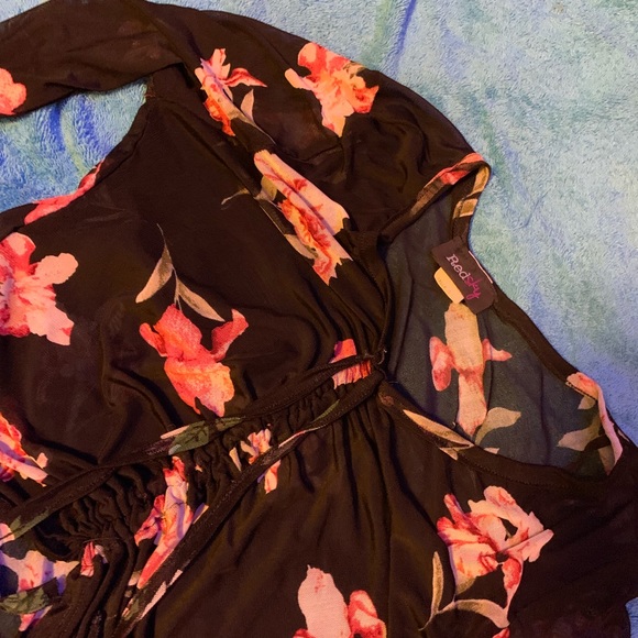 Lace top - Picture 3 of 4